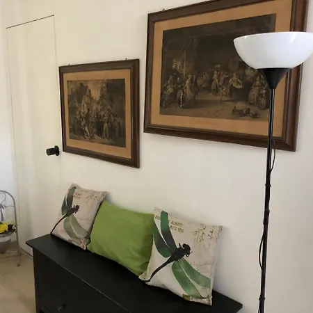 L'ago Nel Pagliaio Apartment *